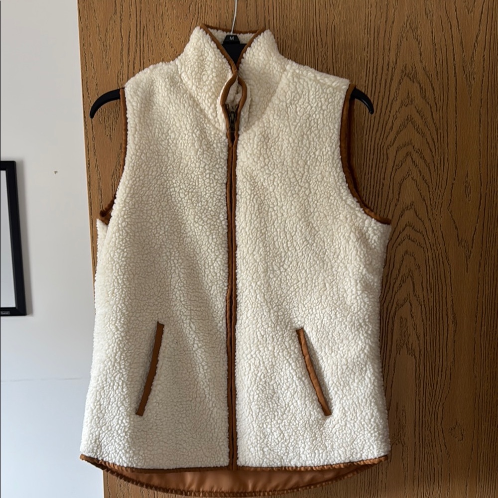 Women's Cream Sherpa Vest